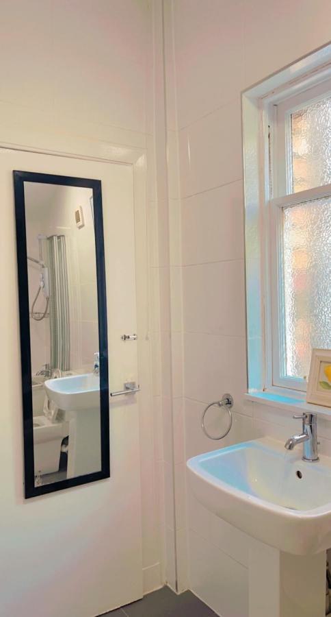 Edinburgh Leven Apartments Экстерьер фото